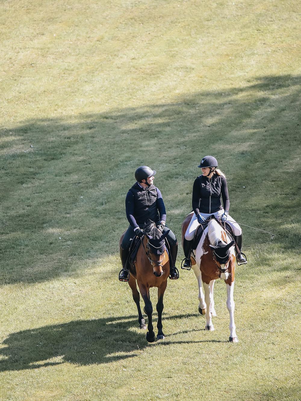 Paarden en ruiters in Kentucky Horsewear