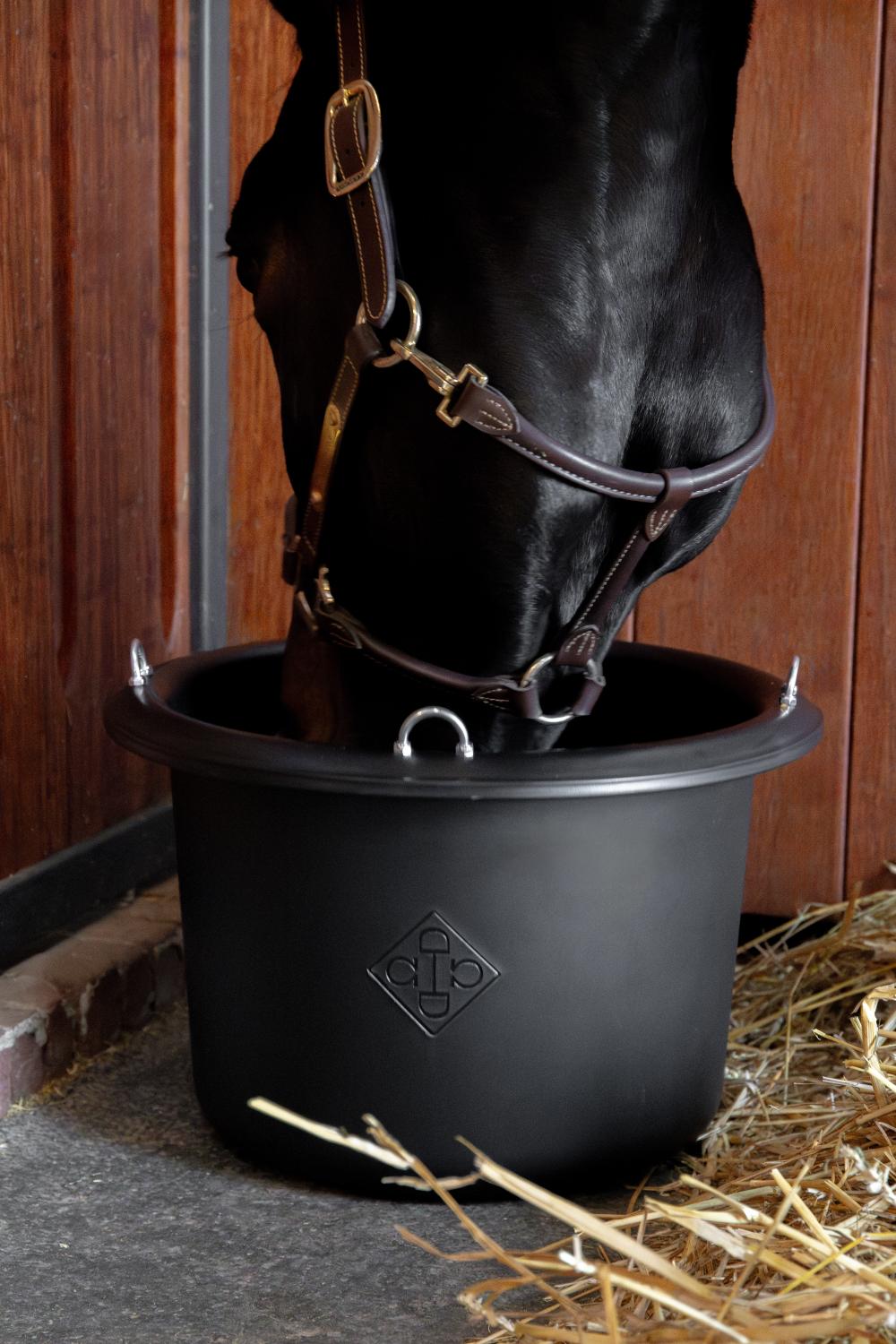 Feed Bucket