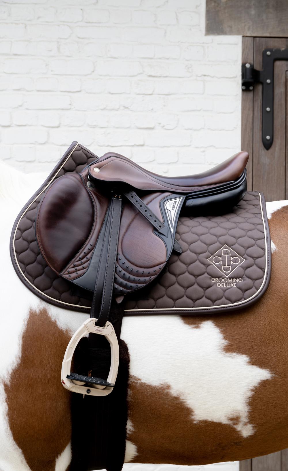 Saddle Pad Grooming Deluxe Show Jumping