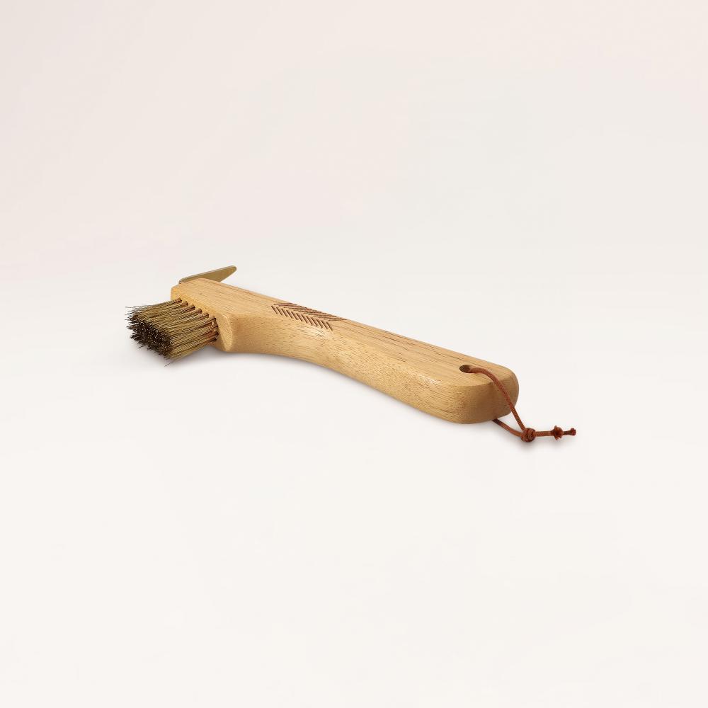 Hoof Pick with metal bristles